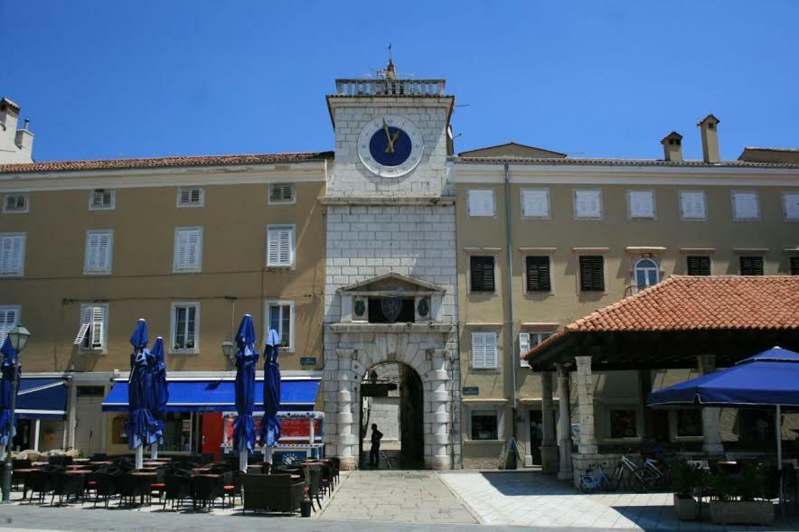 Apartment Lea Cres Εξωτερικό φωτογραφία